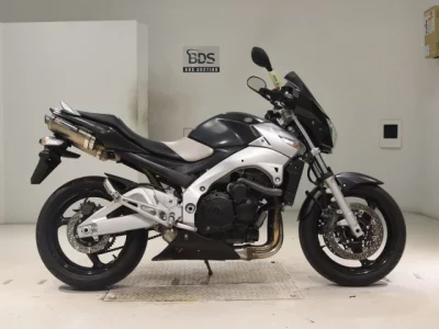 Suzuki GSR400