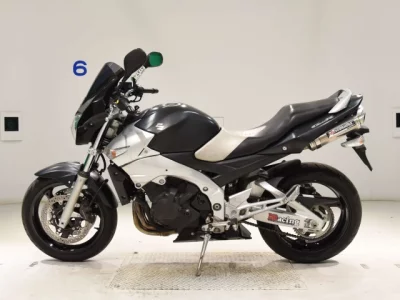 Suzuki GSR400