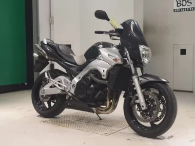 Suzuki GSR400