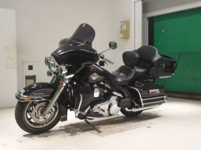 Harley-Davidson HARLEY FLHTCU1580