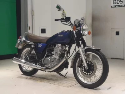 Yamaha SR400-5