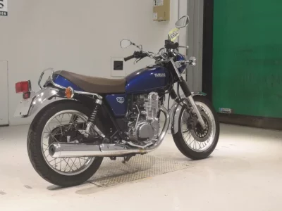 Yamaha SR400-5