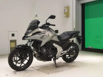 Honda NC750X-3