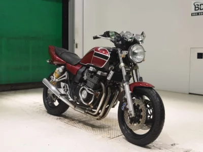 Yamaha XJR400R-3