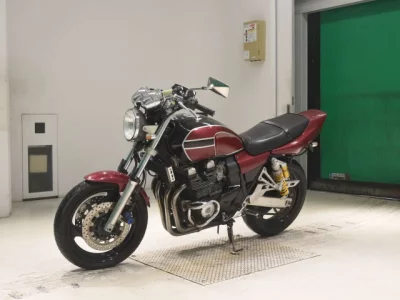 Yamaha XJR400R-3