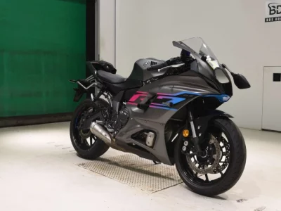 Yamaha YZF-R7-2