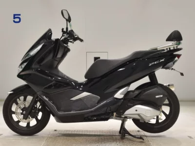 Honda PCX125-3