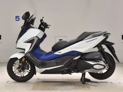 Honda FORZA -5