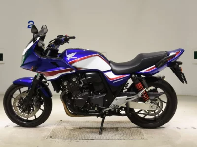 Honda CB400SFV-4 BOLDORABS