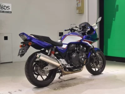 Honda CB400SFV-4 BOLDORABS