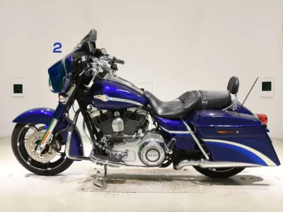 Harley-Davidson HARLEY FLHXSE1800CVO