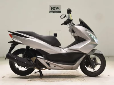 Honda PCX125-2