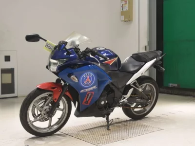 Honda CBR250R