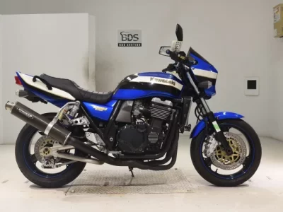 Kawasaki ZRX1100