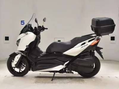 Yamaha X-MAX250-2