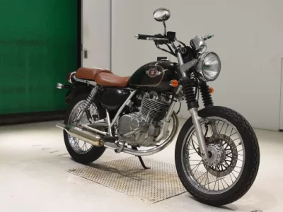 Suzuki ST250E