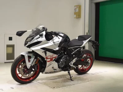 Suzuki GSX-8R
