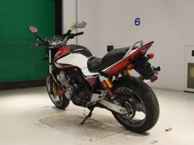 Honda CB400SFV-4