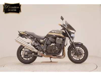 Мотоцикл из Японии Kawasaki ZRX1200
