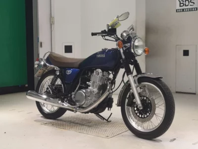Yamaha SR400-5