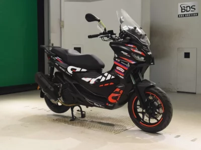 Aprilia APRILIA SR GT 200