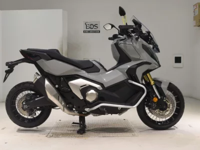 Honda X-ADV750-2