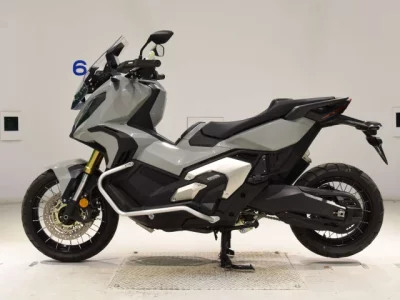 Honda X-ADV750-2