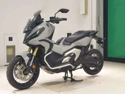 Honda X-ADV750-2
