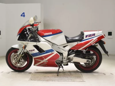 Yamaha FZR1000