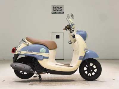 Yamaha VINO-4