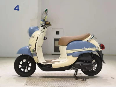 Yamaha VINO-4
