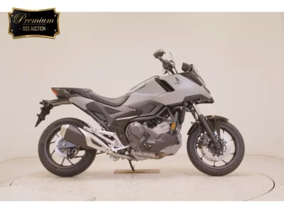 Honda NC750XD-3