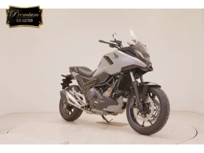 Honda NC750XD-3
