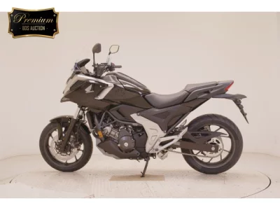 Honda NC750XD-3