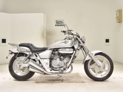 Honda MAGNA 250