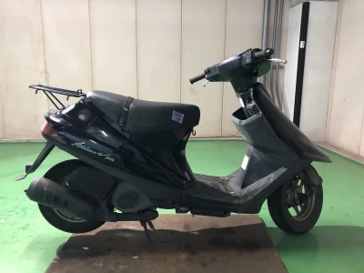 Suzuki ADDRESS V100
