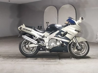 Kawasaki ZZR400