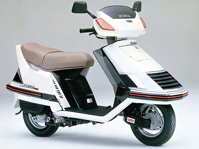 Honda Spacy 125 Striker