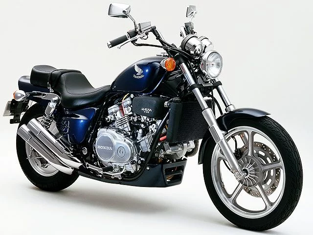 Honda V45 Magna