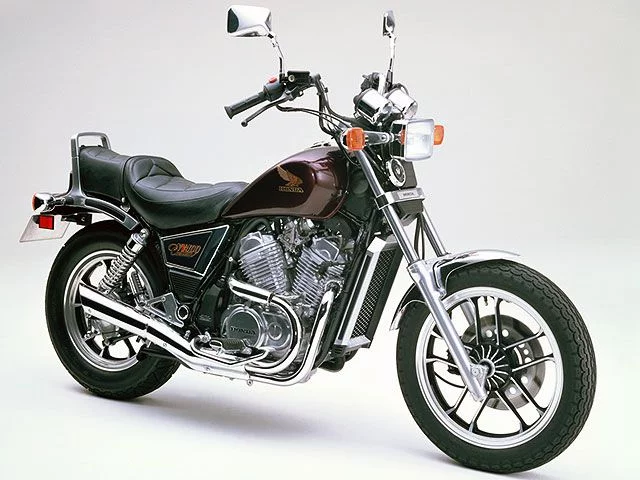 Honda NV400 Custom