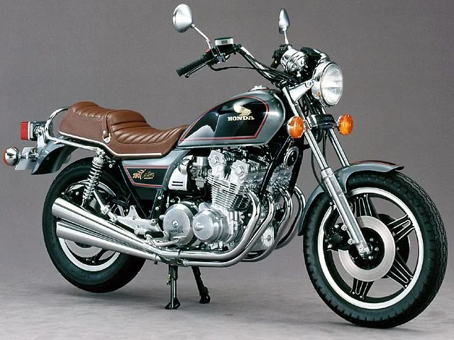 Honda 750 Custom Exclusive