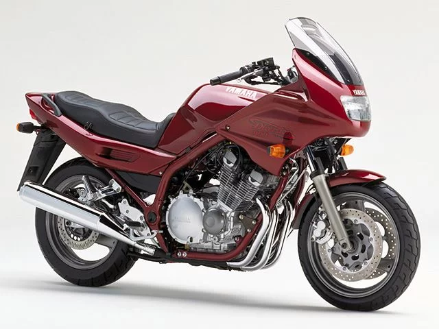 Yamaha XJ900S Diversion