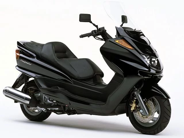 Yamaha Majesty