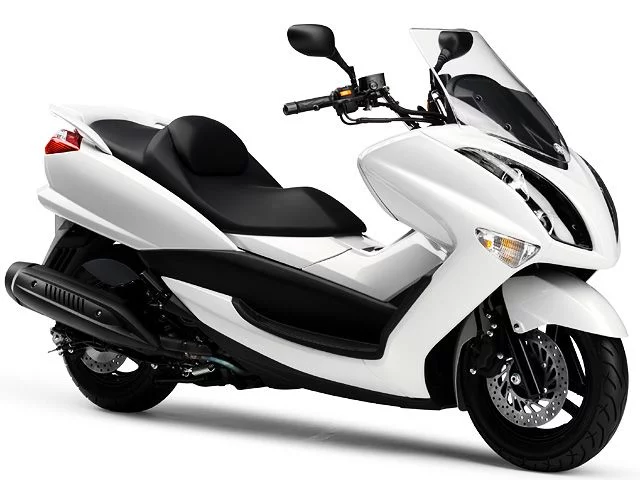 Yamaha Majesty