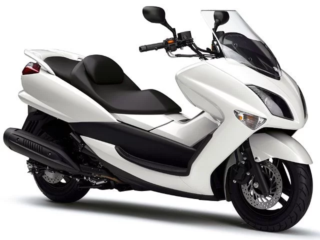 Yamaha Majesty