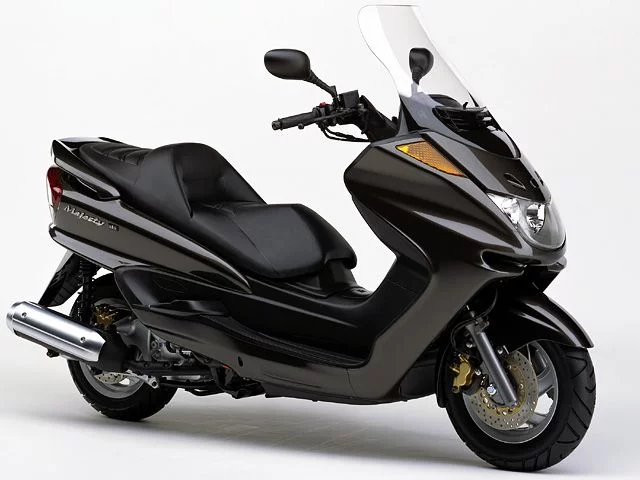 Yamaha Majesty