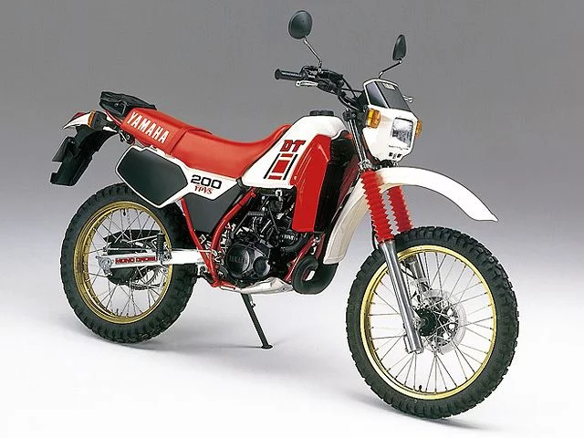 Yamaha DT200R