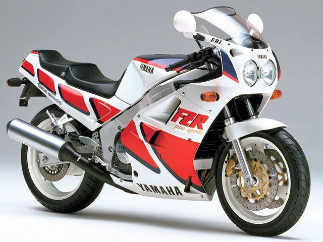 Yamaha FZR750