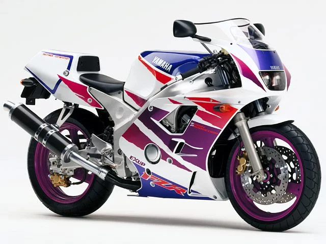 Yamaha FZR400RR