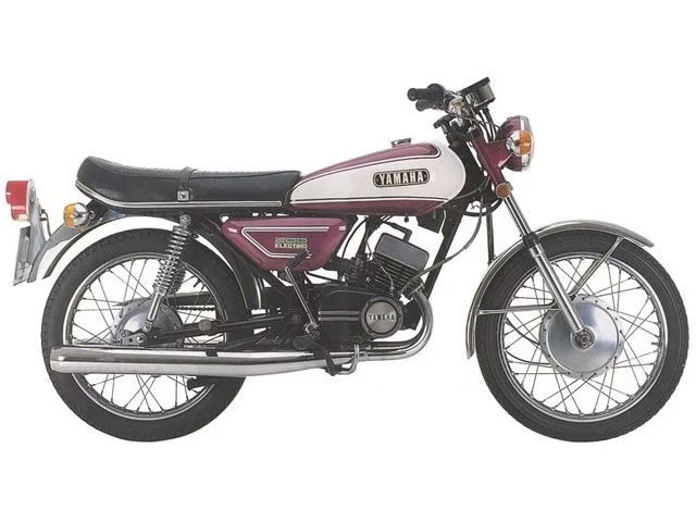 Yamaha RD200